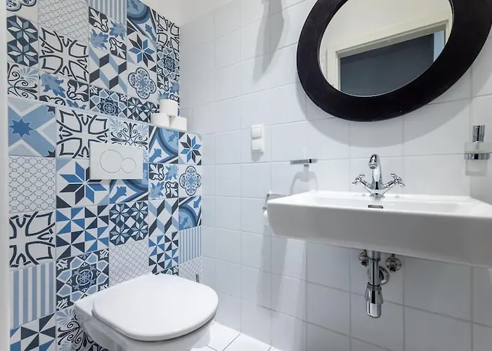 Compact Near Center By Hm * Vienna